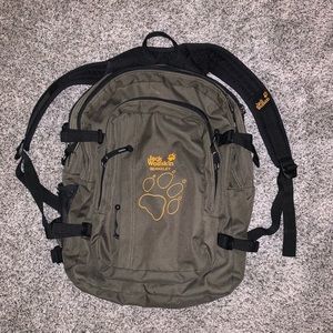 Jack Wolfskin Berkeley bag backpack w/ chest strap